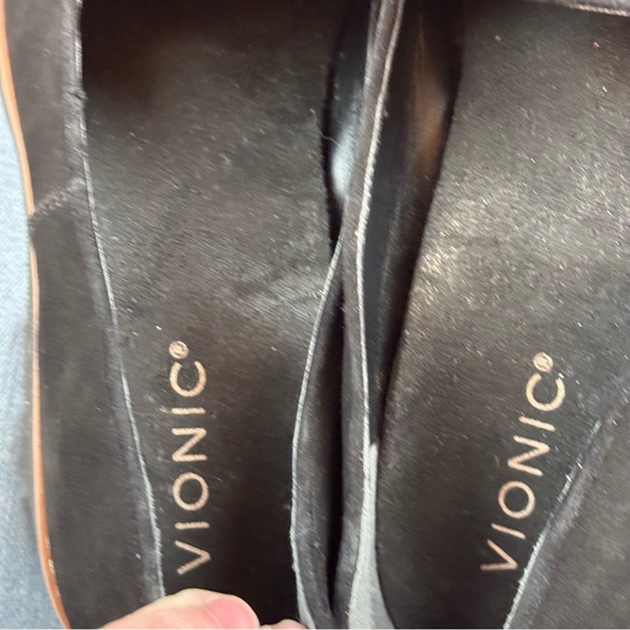 EUC Vionic Women’s Willa Wedge Black Slip-On Loafers Sz 7.5 - Picture 9 of 12